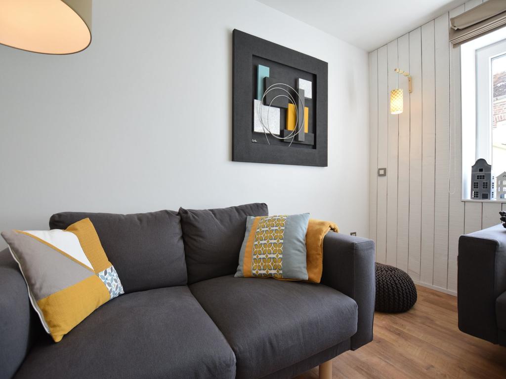 Modern Holiday Home In Bastogne With Fenced Garden Bagian luar foto